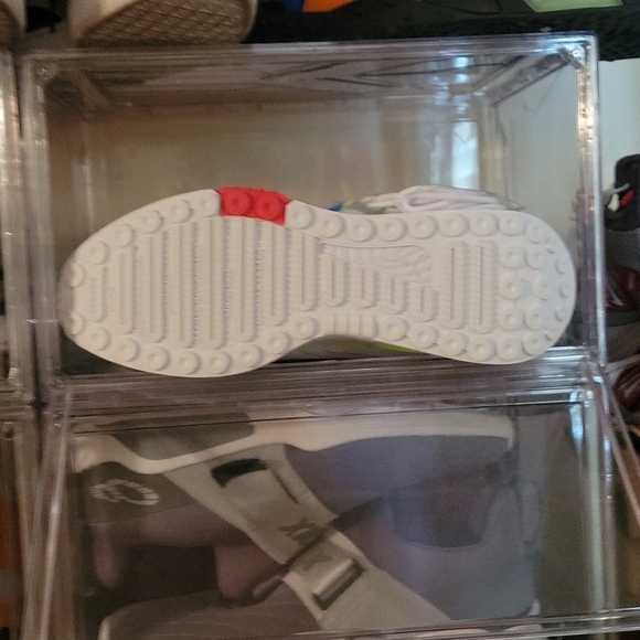 Shoes - Picture 3 of 3